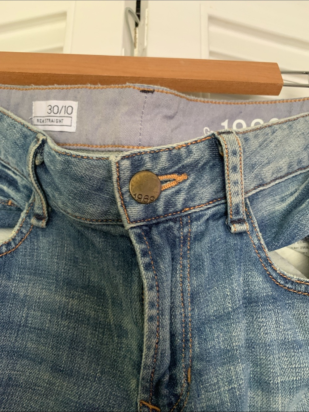 GAP Light Blue Straight Jeans with Patch Details - Picture 3 of 9